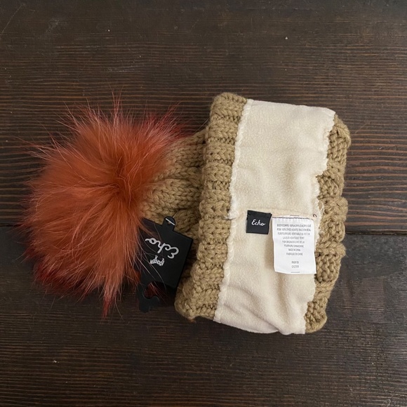 Echo New York Cable Knit Fur Pom Hat NWT OS - Picture 4 of 5
